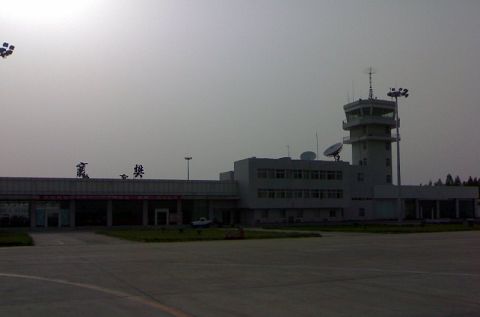 襄樊劉集機(jī)場(chǎng)